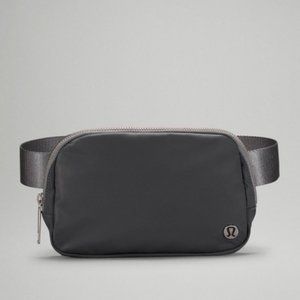 NWT Lululemon Everywhere Belt Bag - Asphalt Grey
